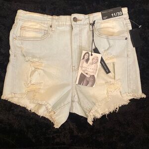Kendal + Kylie Denim Icon Shorts… NWT